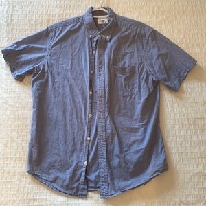 Old navy men’s button down T-shirt